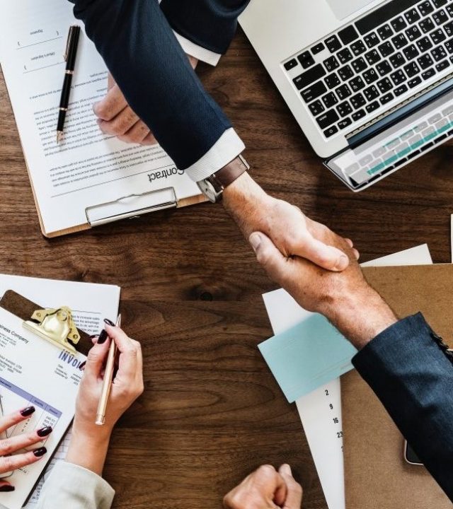 shake hands trust